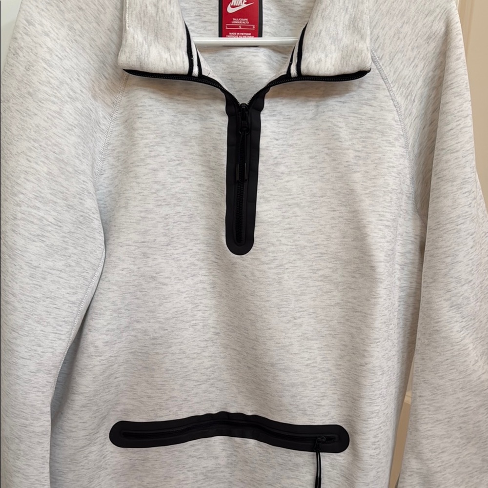 Nike Tech Fleece Men's Gray Quarter Zip - Picture 3 of 5